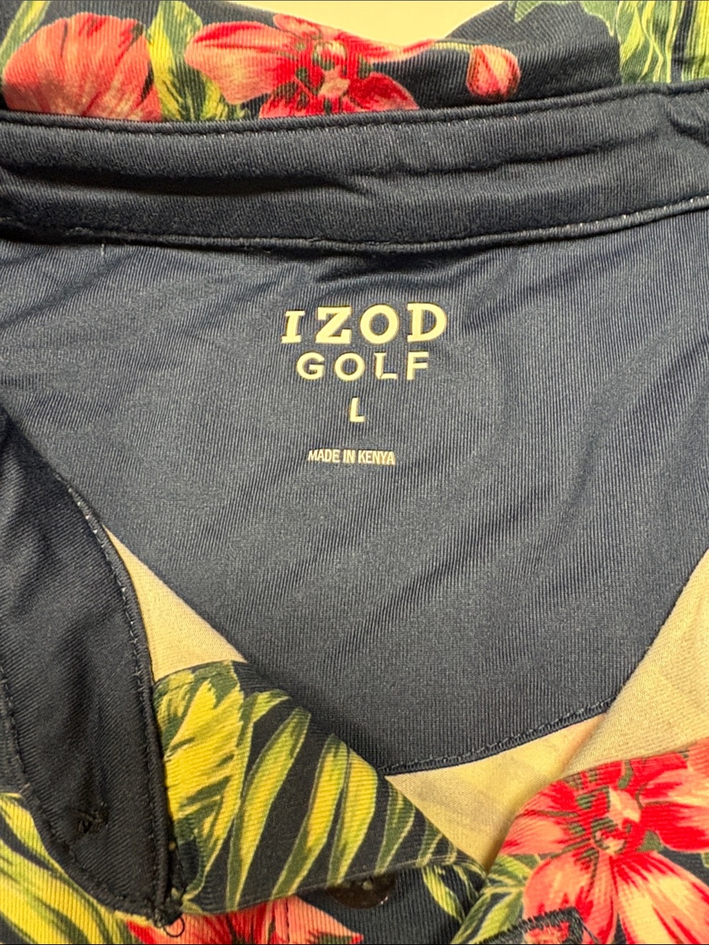 Men’s Izod Navy Short-Sleeve Floral Button-Down Shirt - Picture 4 of 4